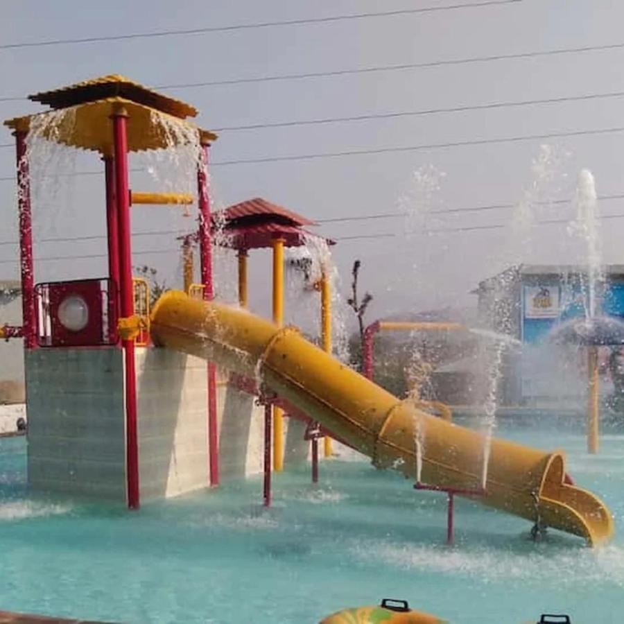Complimentary Water Park Igatpuri Hotell Exteriör bild